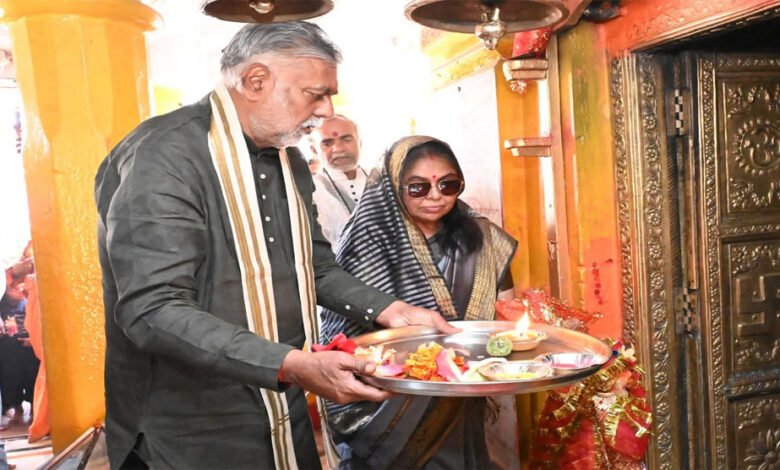 मां नर्मदा उद्गम मंदिर अमरकंटक पहुंच पंचायत ग्रामीण विकास मंत्री श्री प्रहलाद पटेल ने की पूजा अर्चना 1 KSHITITECH 16A 131 KSHITITECH