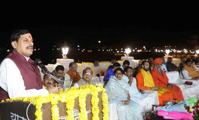 मुख्यमंत्री ने महालोक परिसर में 22.5 करोड़ रुपए की लागत से नवनिर्मित सेतु का किया लोकार्पण 1 KSHITITECH 16A 4 KSHITITECH