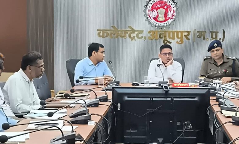 जिले में नशीली दवाइयों के विक्रय के विरुद्ध की जाए आवश्यक कार्यवाही-कलेक्टर 1 KSHITITECH 17A 1022 1 KSHITITECH