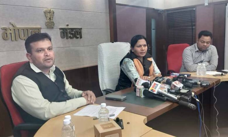 भारतीय रेलवे महाकुंभ 2025 के दौरान श्रद्धालुओं के सुगम आवागमन के लिए युद्धस्तर पर कार्यरत 1 KSHITITECH 2 169 KSHITITECH