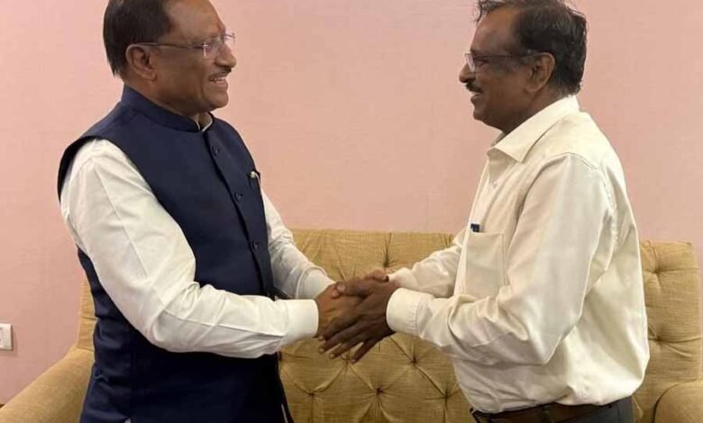 मुख्यमंत्री साय से नई दिल्ली में भारतीय अंतरिक्ष अनुसंधान संगठन इसरो के अध्यक्ष डॉ वी नारायणन ने की मुलाक़ात 1 KSHITITECH 2 351 KSHITITECH