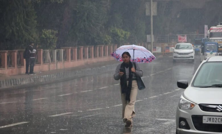 उत्तराखंड में भारी बारिश और बर्फबारी का अलर्ट 1 KSHITITECH 28A 35 KSHITITECH