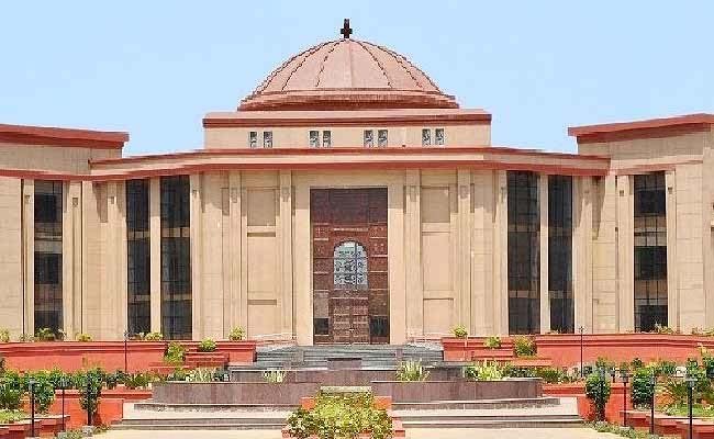 सिरसा बांध के डुबान क्षेत्र का सीमांकन कर डुबान में आई जमीन के मालिकों को दे मुआवजा : हाईकोर्ट 1 KSHITITECH CG high court1 5 KSHITITECH