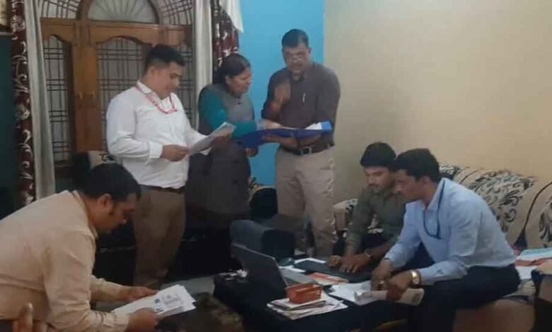 जबलपुर में लोकायुक्त ने सहायक शिक्षक हरिशंकर दुबे के घर पर छापामार कार्रवाई की, आय से ज्यादा संपत्ति मिलने का अनुमान 1 Console Corptech Pradakshina Consulting Pvt Ltd chapa Console Corptech Pradakshina Consulting Pvt Ltd