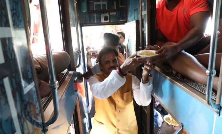 उप मुख्यमंत्री शुक्ल ने किया व्यवस्थाओं का निरीक्षण, हर श्रद्धालु की यात्रा सुखद और सुरक्षित हो 1 Console Corptech Pradakshina Consulting Pvt Ltd dipty Console Corptech Pradakshina Consulting Pvt Ltd