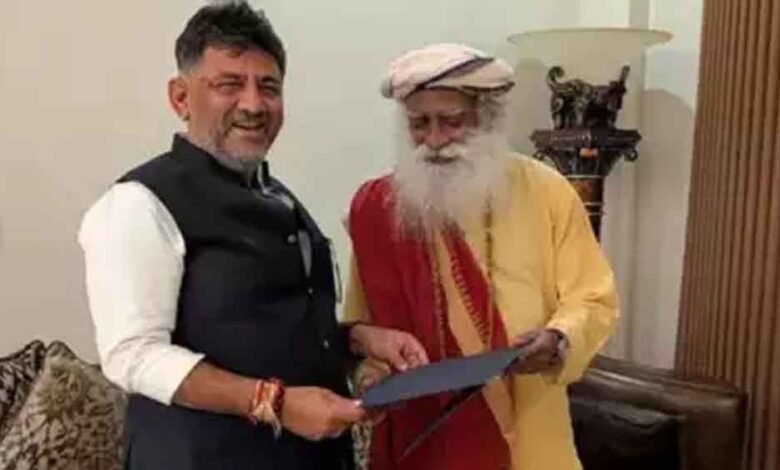 महाशिवरात्रि मनाने के बाद बोले डीके शिवकुमार, मैं जन्म से हिंदू हूं और रहूंगा, कांग्रेस में मची खलबली 1 Console Corptech Pradakshina Consulting Pvt Ltd dk1 Console Corptech Pradakshina Consulting Pvt Ltd
