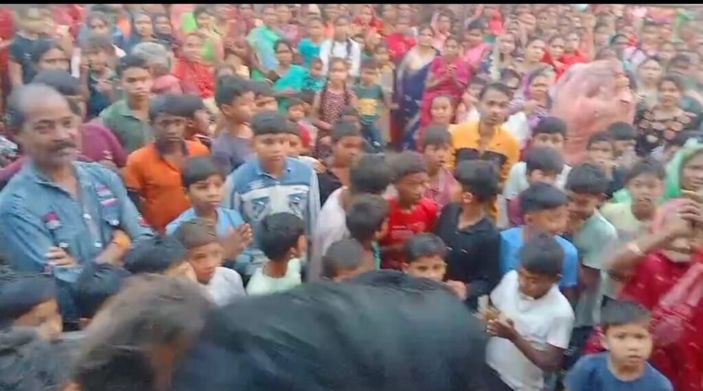 चंद्रपुर नगर पंचायत निर्दलीय अध्यक्ष प्रत्याशी देवराज देवांगन का धुआंधार जनसंपर्क देवराज के जनसंपर्क अभियान में उमड़ रहा जनसैलाब लोगो का मिल रहा भरपूर प्यार व आशीर्वाद देवराज ने कर दी चंद्रपुर के लोगो के लिए बड़ी घोषणापढ़ें….. 3 Console Corptech Pradakshina Consulting Pvt Ltd img 20250204 wa00031313395492908805689 Console Corptech Pradakshina Consulting Pvt Ltd
