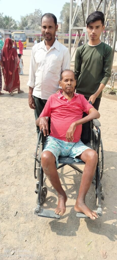 नगर सरकार की जनादेश ईवीएम में कैद.. 15 को होगा किस्मत का खुलासाचंद्रपुर के सभी केंद्रों में सुबह से लगी रही कतार, पसंदीदा नेता चुनने मतदाताओं ने की वोटिंग 9 KSHITITECH img 20250212 wa00072578429311343110166 KSHITITECH