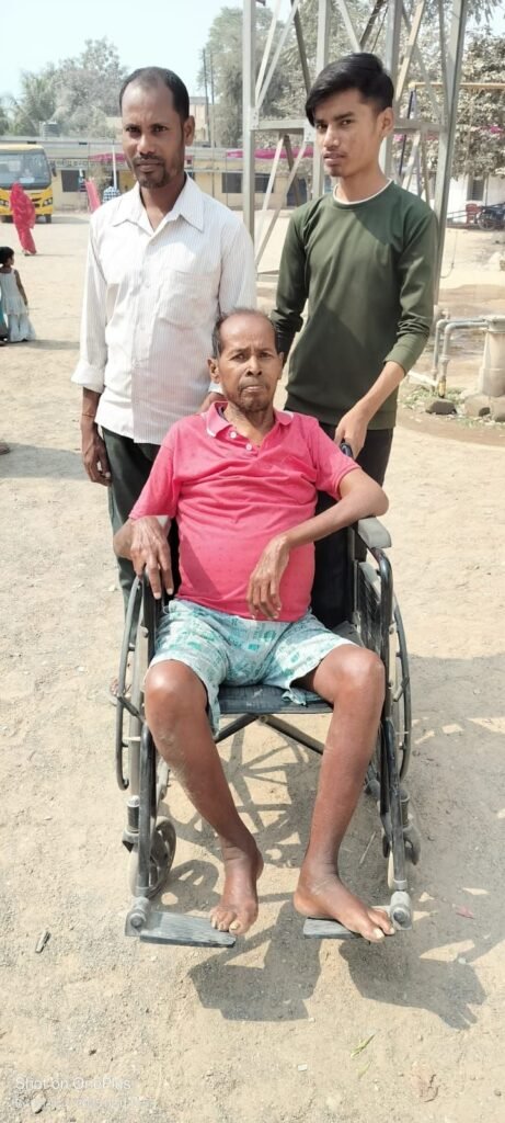 नगर सरकार की जनादेश ईवीएम में कैद.. 15 को होगा किस्मत का खुलासाचंद्रपुर के सभी केंद्रों में सुबह से लगी रही कतार, पसंदीदा नेता चुनने मतदाताओं ने की वोटिंग 3 KSHITITECH img 20250212 wa00127839775302931891609 KSHITITECH