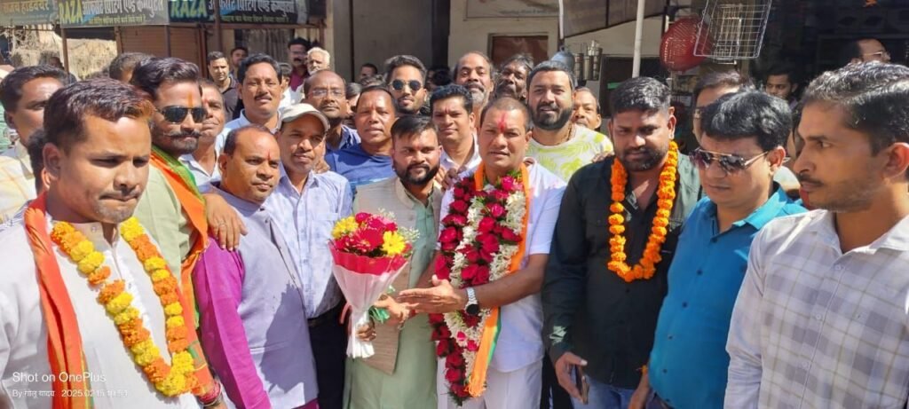 चंद्रपुर के ओपी जीते.. एक बार फिर बीजेपी के सिर पर बंधा जीत का सेहराभाजपा के अध्यक्ष प्रत्याशी ओमप्रकाश देवांगन ने निर्दलीय देवराज को पछाड़ाकांग्रेस रही तीसरे नंबर पर 2 KSHITITECH img 20250215 wa00242584880723336251284 KSHITITECH