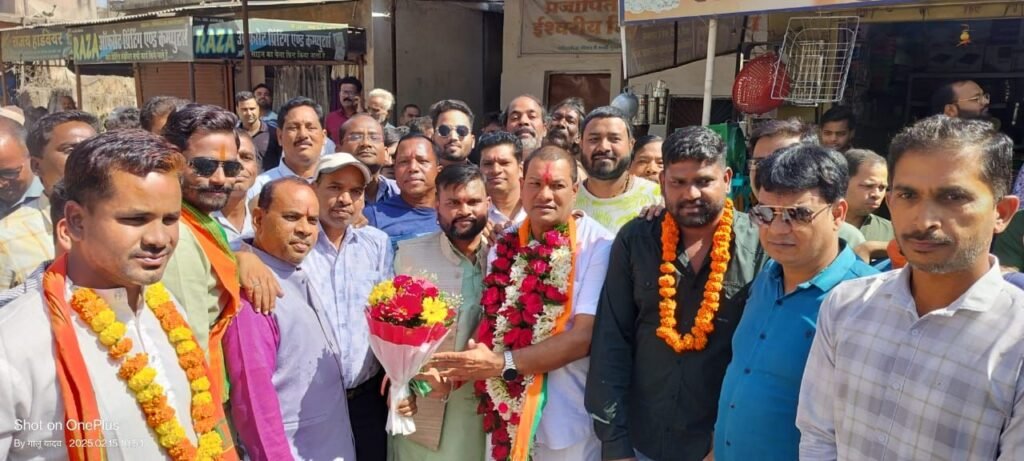 चंद्रपुर के ओपी जीते.. एक बार फिर बीजेपी के सिर पर बंधा जीत का सेहराभाजपा के अध्यक्ष प्रत्याशी ओमप्रकाश देवांगन ने निर्दलीय देवराज को पछाड़ाकांग्रेस रही तीसरे नंबर पर 5 KSHITITECH img 20250215 wa00255881932474886900715 KSHITITECH