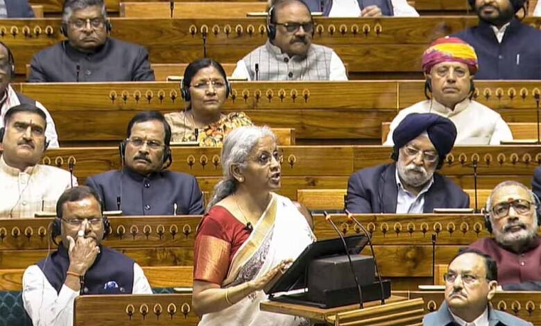 आम बजट: साड़ी से लेकर घोषणाओं तक चुनावी साल में बिहार के लिए बहार, मोदी सरकार के बजट में क्या-क्या मिला 1 KSHITITECH nirmila KSHITITECH