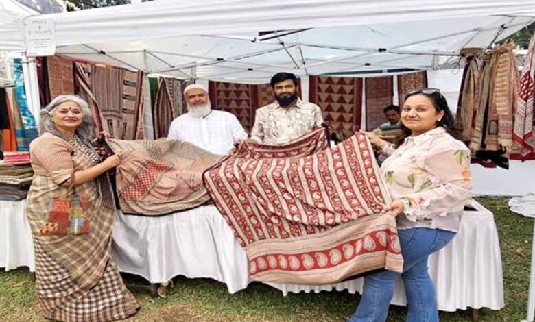 मध्यप्रदेश के बाग प्रिंट शिल्पियों की पुणे की विरासत हाट में धूम 1 KSHITITECH pradar KSHITITECH