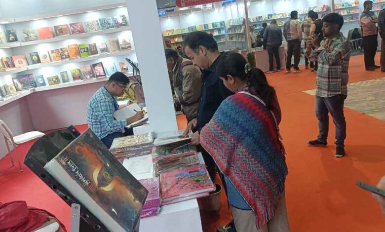 दिल्ली में विश्व पुस्तक मेले का हुआ शुभारंभ, आगंतुकों को पसंद आ रही मध्य प्रदेश की पुस्तकें 1 KSHITITECH pustak KSHITITECH