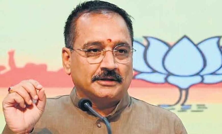दिल्ली इकाई के अध्यक्ष वीरेंद्र सचदेवा ने कहा- दिल्ली में अब मोदी के मार्गदर्शन में चलेगी डबल इंजन की सरकार 1 KSHITITECH sacdeva1 KSHITITECH