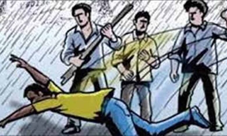 प्रदेश में किन्नरों की गुंडागर्दी: ढाबा संचालक पर किया हमला 1 KSHITITECH 1 1104 KSHITITECH