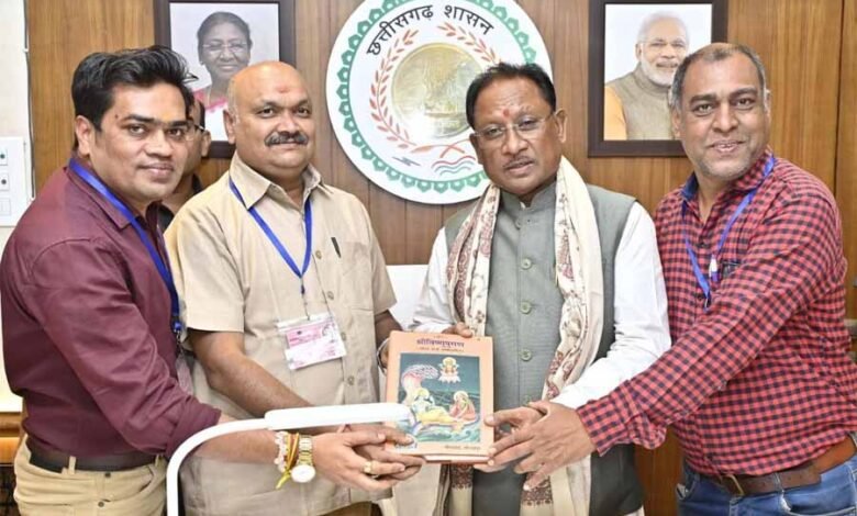 पत्रकारों ने मुख्यमंत्री से की सौजन्य मुलाकात, बजट में विशेष प्रावधान करने के लिए जताया आभार 1 KSHITITECH 1 170 KSHITITECH