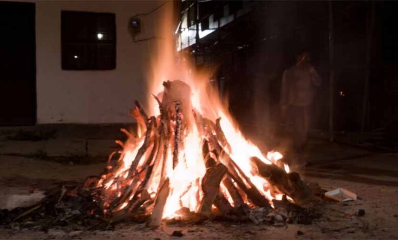 वास्तु शास्त्र के अनुसार होली के दिन ये उपाय, ग्रह दोष से मिलेगा छुटकारा 1 KSHITITECH 1 314 KSHITITECH