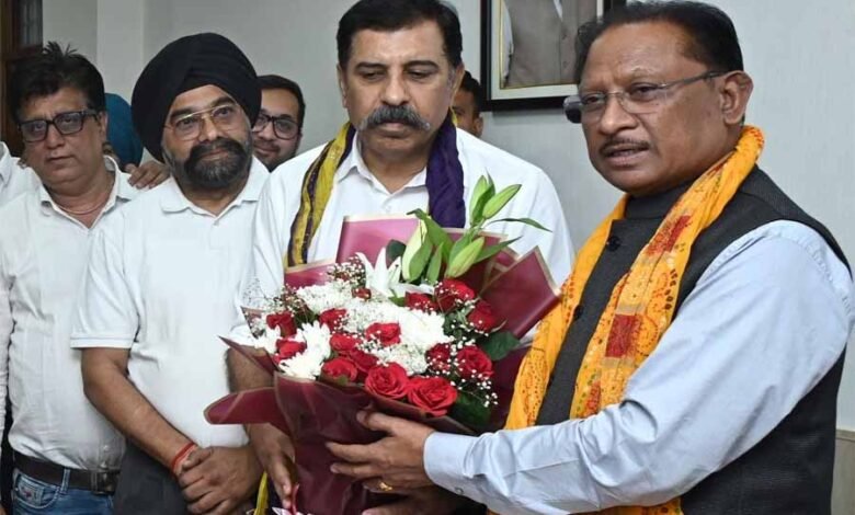 बजट में ई -वे बिल की लिमिट बढ़ाने और वेट में छूट की घोषणा पर छत्तीसगढ़ चैंबर ऑफ कॉमर्स ने मुख्यमंत्री साय के प्रति किया आभार प्रकट 1 KSHITITECH 1 335 KSHITITECH