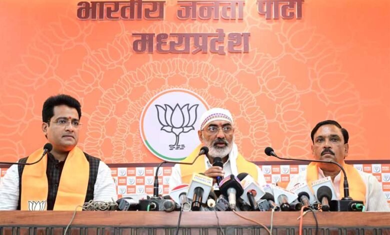 कांग्रेस के शासनकाल में किसान खेती के प्रति उदासीन हो गया था, अब उन्नत खेती कर रहा : दर्शन सिंह चौधरी 1 KSHITITECH 1 44 KSHITITECH