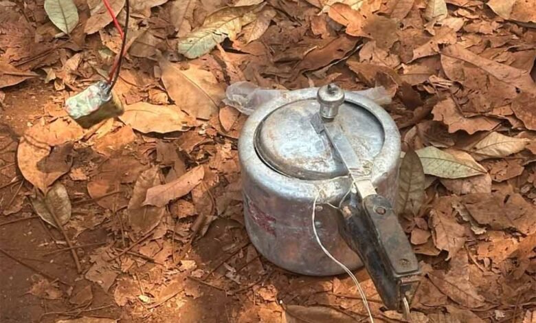 सुरक्षाबलों ने नक्सलियों की एक बड़ी साजिश को किया नाकाम, प्रेशर कुकर आईईडी बरामद 1 KSHITITECH 1 550 KSHITITECH
