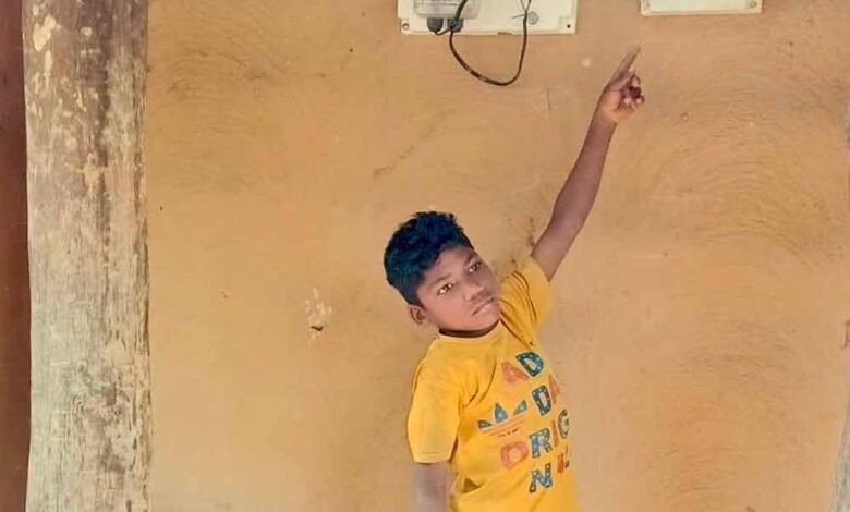 नियद नेल्ला नार योजना से गाँवों में पहुंच रही है विकास की रोशनी 1 KSHITITECH 1 662 KSHITITECH