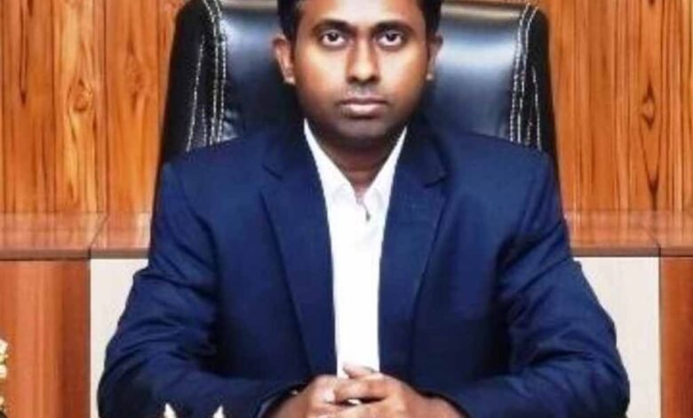 कलेक्टर ने जनदर्शन में आए 12 आवेदन पर विभागों को त्वरित निराकरण करने के दिए निर्देश 1 KSHITITECH 1 749 KSHITITECH