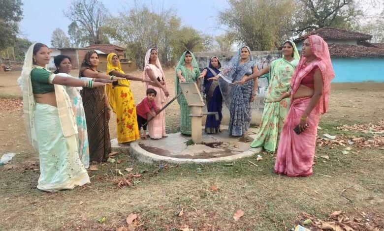 जिले में विश्व जल दिवस के अवसर पर जगह-जगह जल संरक्षण के लिए लिया गया सामूहिक संकल्प 1 KSHITITECH 1 962 KSHITITECH