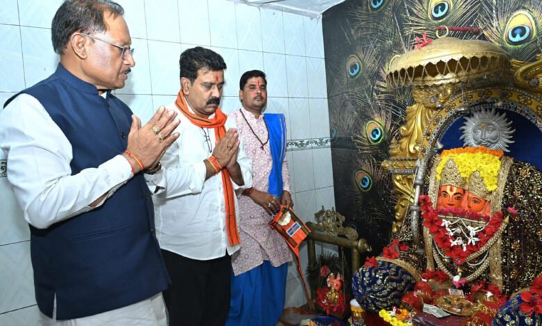माता कौशल्या व प्रभु श्रीराम के दर्शन कर प्रदेश की खुशहाली का किया प्रार्थना: मुख्यमंत्री विष्णु देव साय 1 KSHITITECH 11A 12 1 KSHITITECH