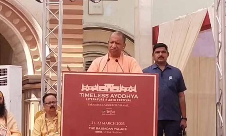 मुख्यमंत्री योगी आदित्यनाथ अयोध्या दौरे पर, किए रामलला के दर्शन-पूजन 1 KSHITITECH 2 323 KSHITITECH