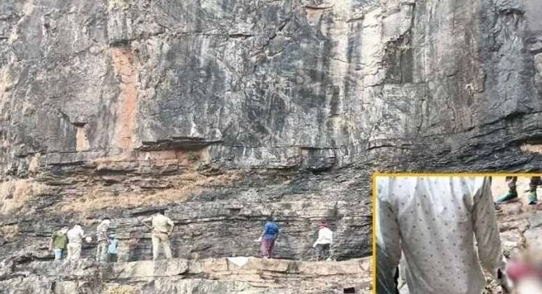 वाटरफॉल में युवती की सड़ी-गली लाश मिली, इलाके में मचा हड़कंप 1 KSHITITECH 2 381 KSHITITECH
