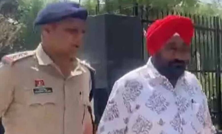 7 पन्नों के जवाब के साथ ईडी दफ्तर पहुंचे मलकीत सिंह गैदू, कांग्रेस ने दफ्तर के बहार किया प्रदर्शन 1 Console Corptech Pradakshina Consulting Pvt Ltd 2 51 Console Corptech Pradakshina Consulting Pvt Ltd