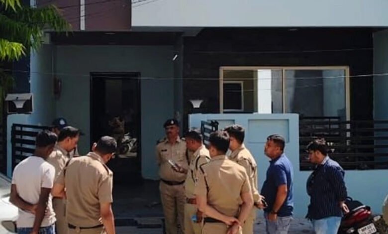 इंदौर में लड़की की आंख में लगा कारतूस, अस्पताल में एडमिट कराकर फरार हो गए दोस्त 1 KSHITITECH 21A 48 1 KSHITITECH
