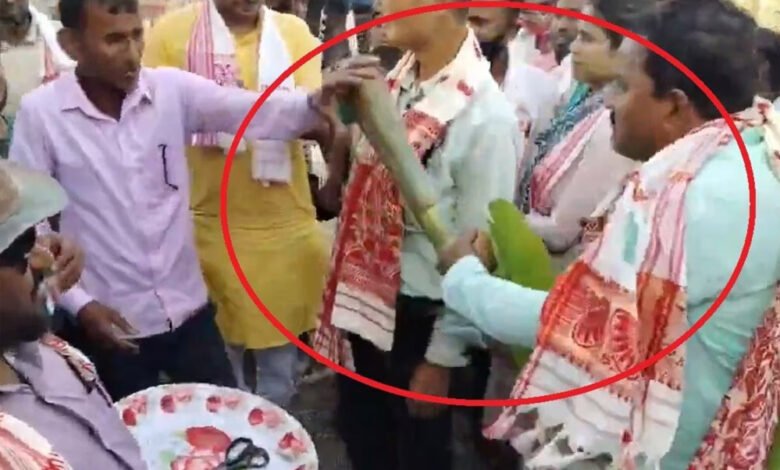 लाल की जगह गुलाबी रिबन देख भड़के MLA समसुल, व्यक्ति को जड़ा थप्पड़ 1 KSHITITECH 21A 87 KSHITITECH