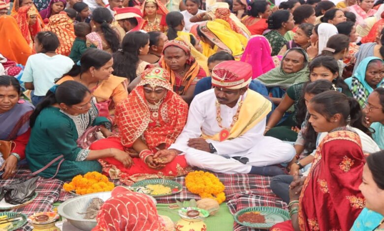 मुख्यमंत्री कन्या विवाह योजना अंतर्गत सामूहिक विवाह डोंगरिया कला में कुंडा, कुकदूर एवं पंडरिया परियोजना के जोड़ों ने लिए सात फेरे, बने जीवनसाथी 1 Console Corptech Pradakshina Consulting Pvt Ltd 29A 139 Console Corptech Pradakshina Consulting Pvt Ltd