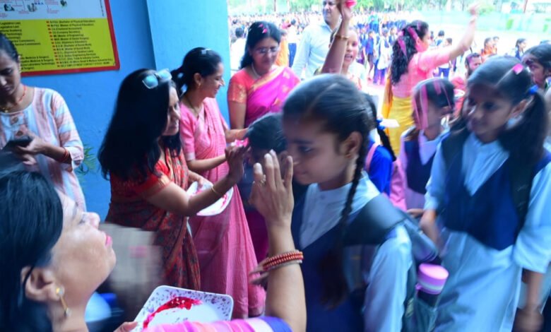 मध्य प्रदेश के शिक्षा विभाग ने शैक्षणिक सत्र 2025-26 का कैलेंडर जारी किया, 1 अप्रैल से खुलेंगे MP के स्कूल 1 KSHITITECH 3A142 KSHITITECH
