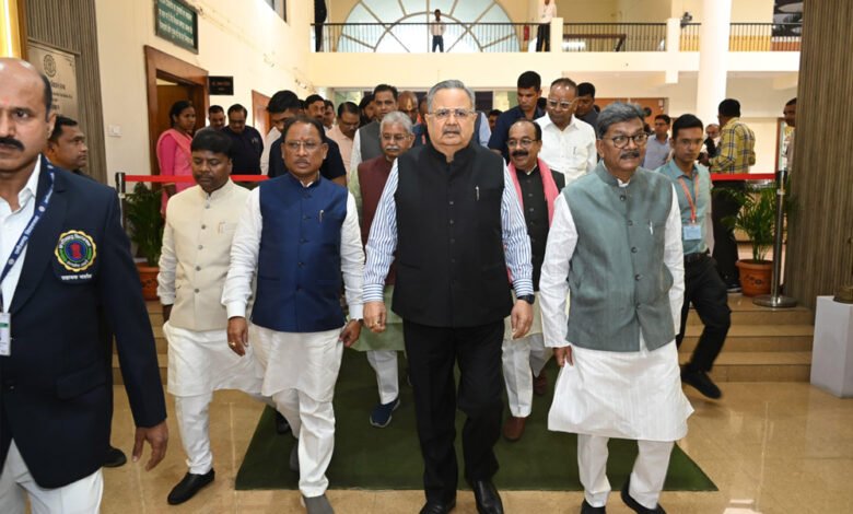 नवनिर्वाचित महापौरों से मिले विधानसभा अध्यक्ष डॉ. रमन, निर्माणाधीन विधानसभा भवन का डॉ किया निरीक्षण 1 KSHITITECH 3A170 1 KSHITITECH