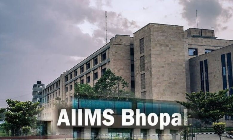 राजधानी AIIMS में एक 70 वर्षीय मरीज का सफल ट्रांसकैथेटर एओर्टिक वाल्व इम्प्लांटेशन किया गया 1 KSHITITECH AIIMS Bhopal A 58 2 KSHITITECH