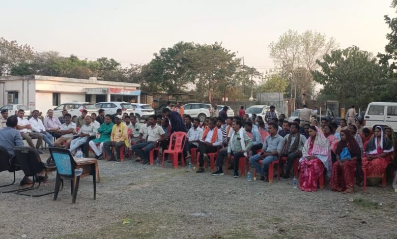 होली त्यौहार पर ली गयी शांति समिती की बैठकबैठक में उपपुलिस अधीक्षक (मुख्यालय) ,एंव थाना प्रभारी मुलमुला विनोद जाटवर की उपस्थिती में ली गयी 1 KSHITITECH IMG 20250309 WA0021 KSHITITECH