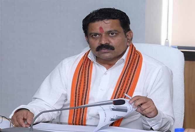 कांग्रेस के फोन टेप होने वाले बयान पर उप मुख्यमंत्री शर्मा का पलटवार, बोले - एकदम निराधार और बेकार की बातें हैं 1 KSHITITECH Vijay Sharma KSHITITECH