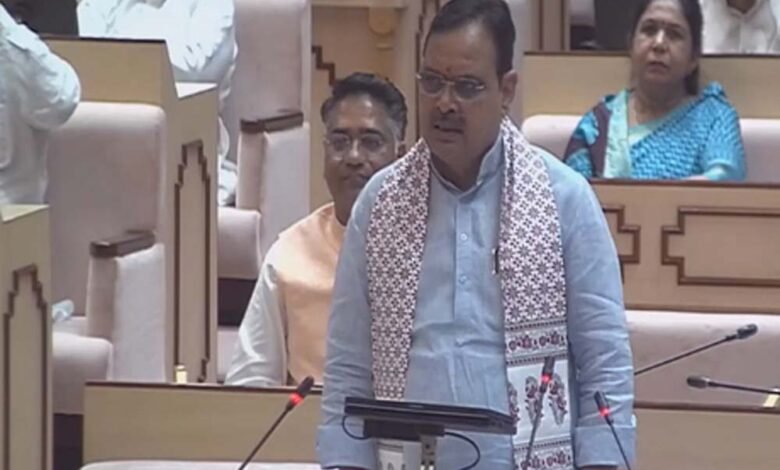 सत्र के दौरान मुख्यमंत्री ने प्रदेश के विकास और सुशासन की प्रतिबद्धता को दोहराया, ग्रीन बजट से सशक्त होगा प्रदेश 1 KSHITITECH bhajan KSHITITECH
