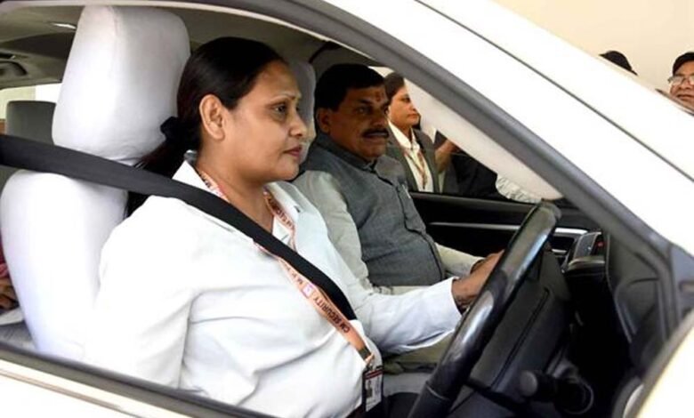 अंतर्राष्ट्रीय महिला दिवस पर मुख्यमंत्री डॉ. यादव ने दी बधाई, महिलाओं ने संभाली सुरक्षा व्यवस्था, कार्यालय और मीडिया प्रबंधन की कमान 1 KSHITITECH cm 3 KSHITITECH
