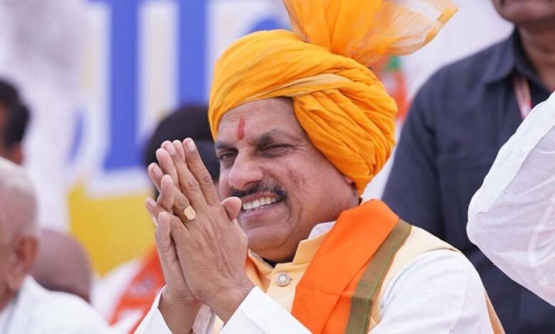 मुख्यमंत्री डॉ. यादव को भेंट की गई चार गुड़ी, गुड़ी पड़वा के एक दिन पहले मुख्यमंत्री निवास में हुआ कार्यक्रम 1 KSHITITECH cm1 9 KSHITITECH