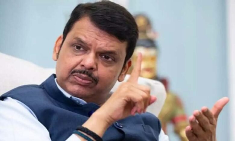 फडणवीस ने नागपुर में हाल ही में हुई हिंसा पर अफवाहों को बताया जिम्मेदार, दोषियों पर सख्त कार्रवाई का आश्वासन 1 KSHITITECH fadna1 KSHITITECH