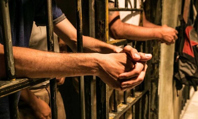 मंडला में दो मजदूरों पर नक्सलियों से संबंध होने का आरोप, पुलिस ने लगाया UAPA 1 KSHITITECH jail132 3 KSHITITECH