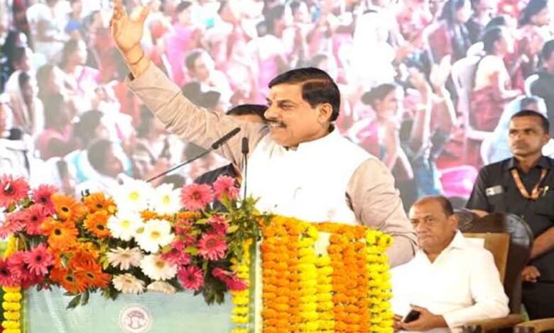 गेहूँ पर 175 रूपये प्रति क्विंटल मिलेगा बोनस, बालाघाट के खिलाड़ियों को मिली हॉकी एस्ट्रो टर्फ की सौगात : मुख्यमंत्री डॉ. यादव 1 KSHITITECH mohan1 KSHITITECH