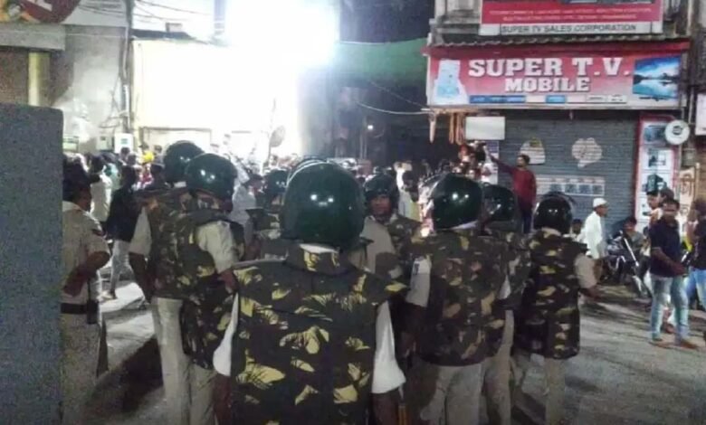 बुरहानपुर में आपत्तिजनक पोस्ट से शहर की शांति भंग होने का खतरा पैदा हो गया था, भड़के सैकड़ों लोग पहुंचे थाने 1 KSHITITECH post1 1 KSHITITECH