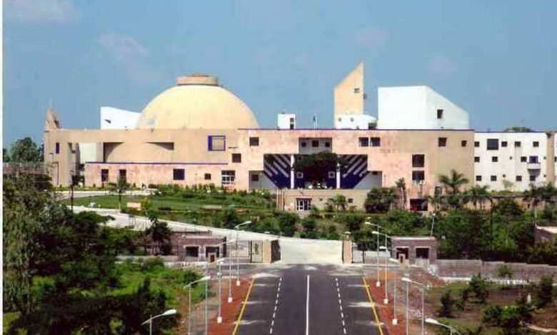 सदन में प्रश्नकाल के दौरान कांग्रेस विधायकों ने मंडला में हुए नक्सली एनकाउंटर को फर्जी बताया 1 KSHITITECH vidhan sabha bhopal 39 3 1 KSHITITECH