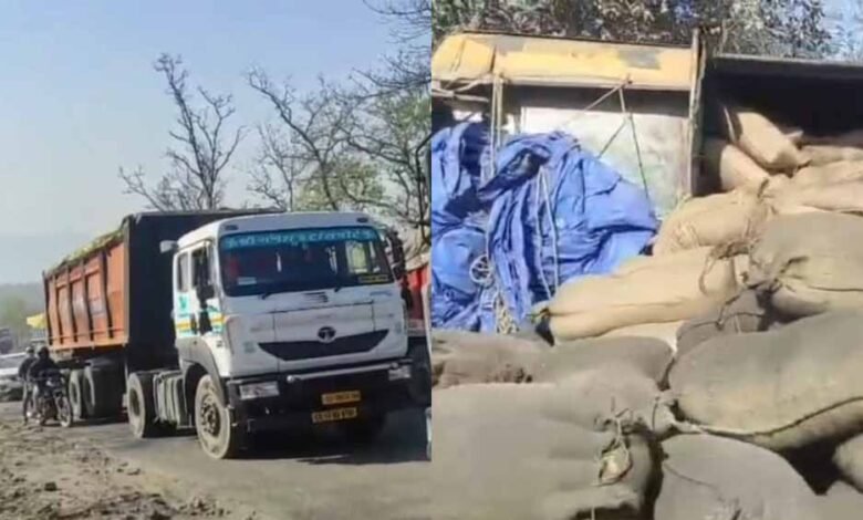 पेंड्रा बिलासपुर मुख्यमार्ग पर धान से लदा ट्रक पलटा, लगा लंबा जाम 1 KSHITITECH 1 240 KSHITITECH