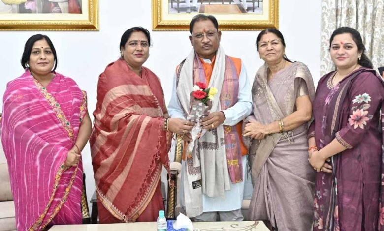 मुख्यमंत्री विष्णुदेव साय से नवनियुक्त निगम-मंडल अध्यक्षों ने की सौजन्य भेंट 1 KSHITITECH 1 259 KSHITITECH